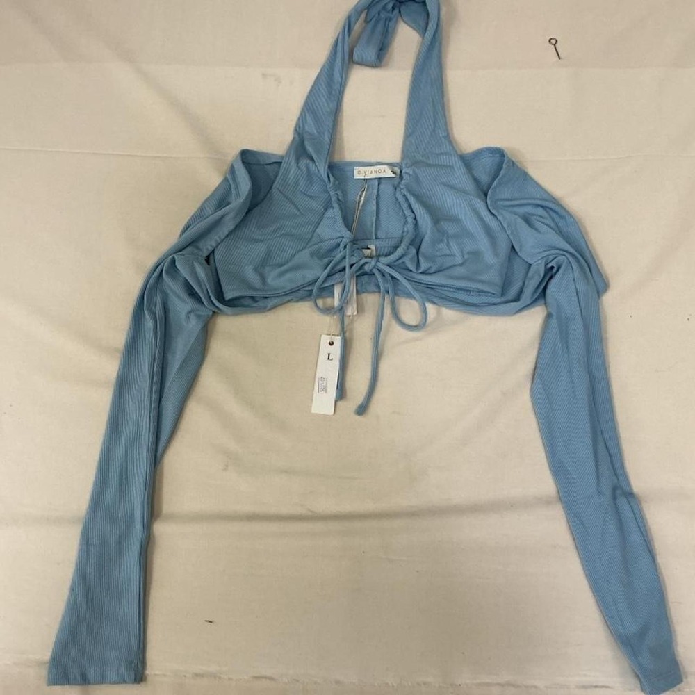 Light blue ribbed crop top
